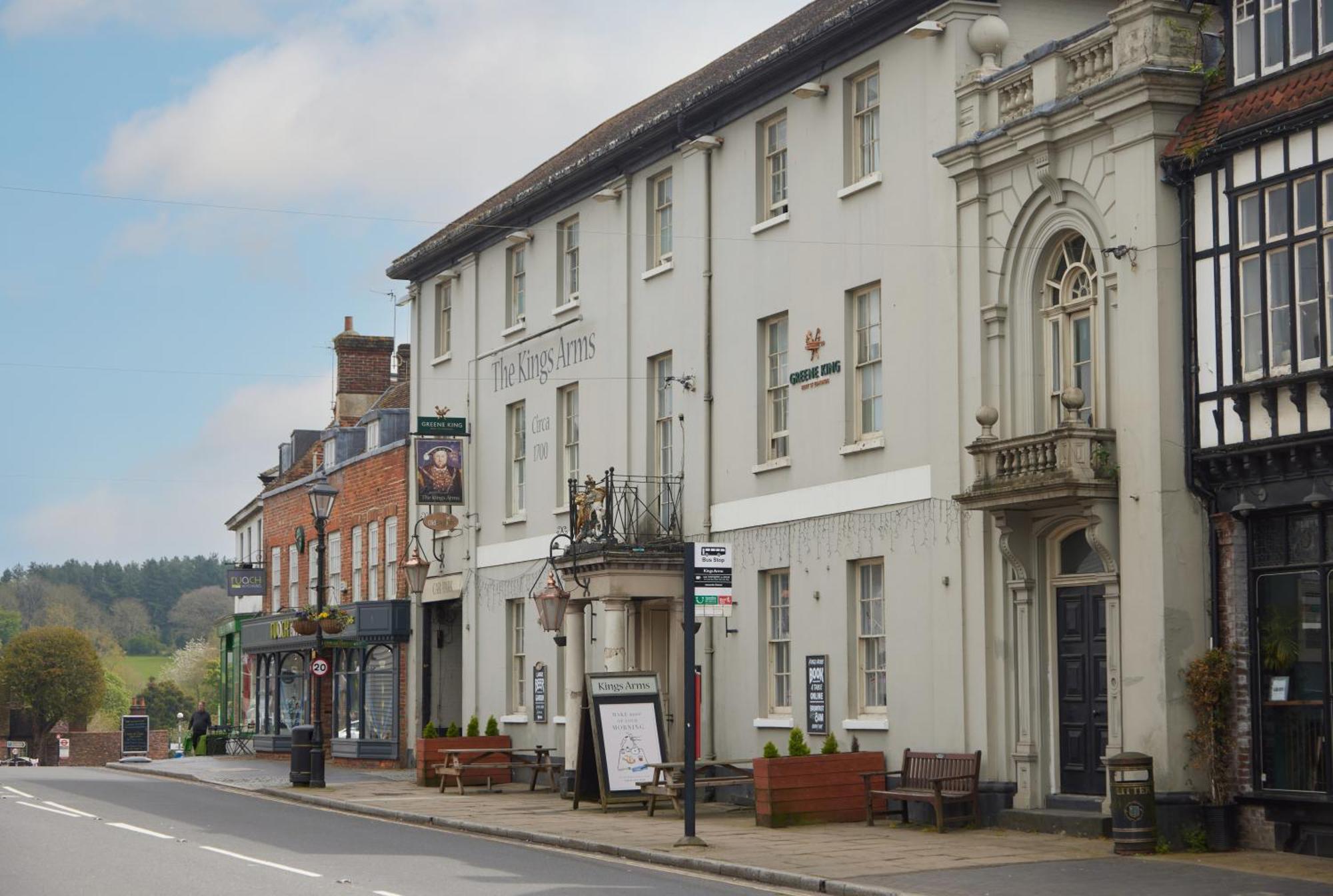 Kings Arms Hotel By Greene King Inns Вестергем Екстер'єр фото